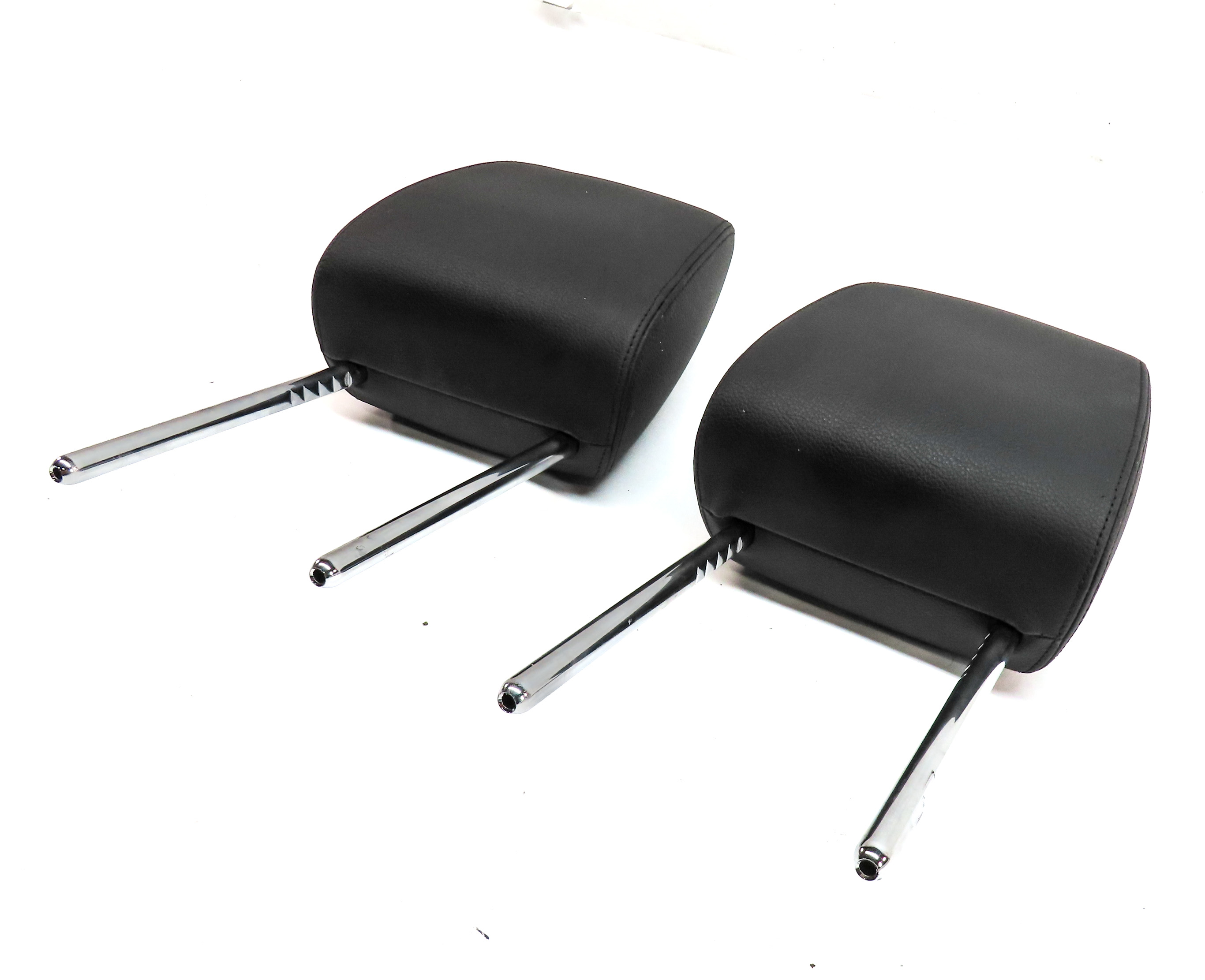 16-23 BMW X1 X2 F48 F39 FRONT LEFT RIGHT STANDARD SEAT HEADREST (BLACK LEATHER) — exact item pictured